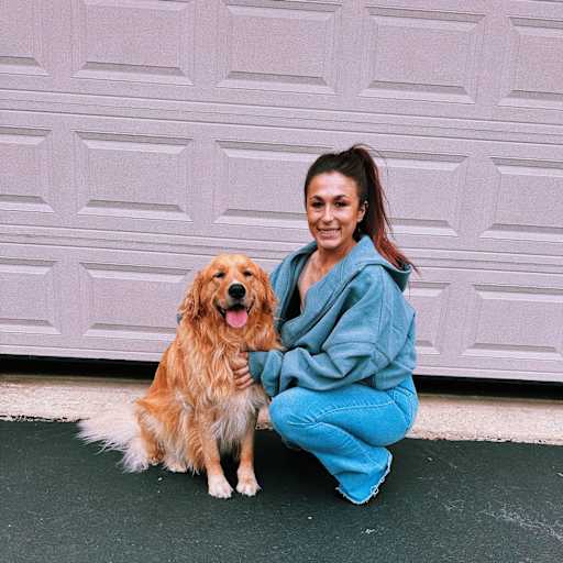 Profile image for pet sitter Alexis