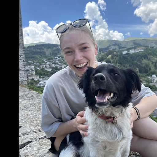 Profile image for pet sitter Maud