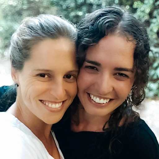 Profile image for pet sitters Zulé & Melissa-leigh