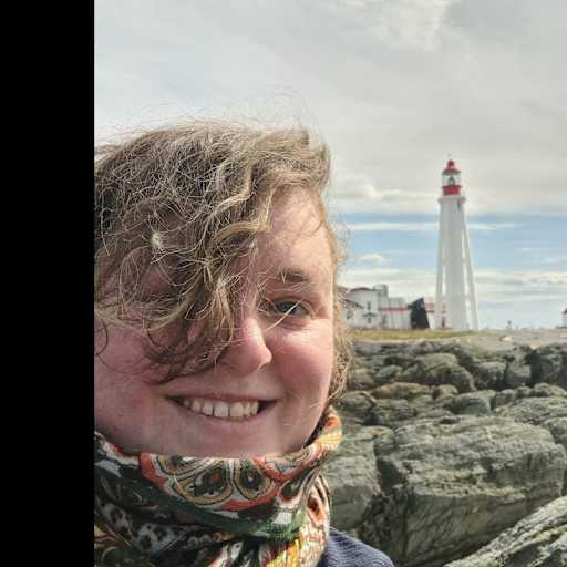 Profile image for pet sitter Dominique