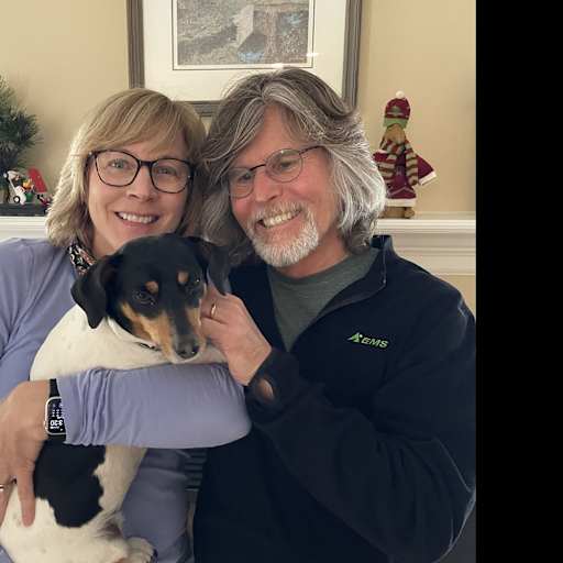 Profile image for pet sitters Laurie & Robert