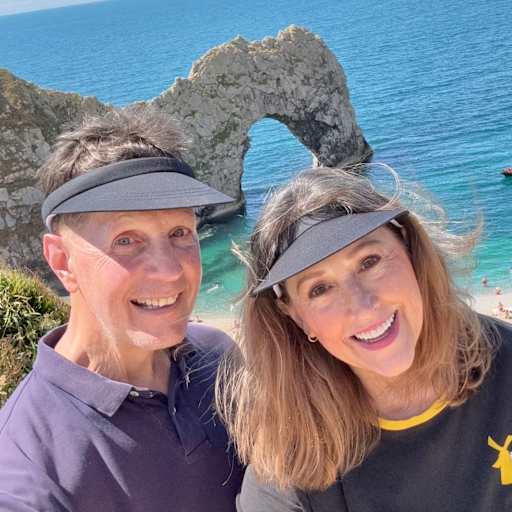 Profile image for pet sitters Linda & Dave