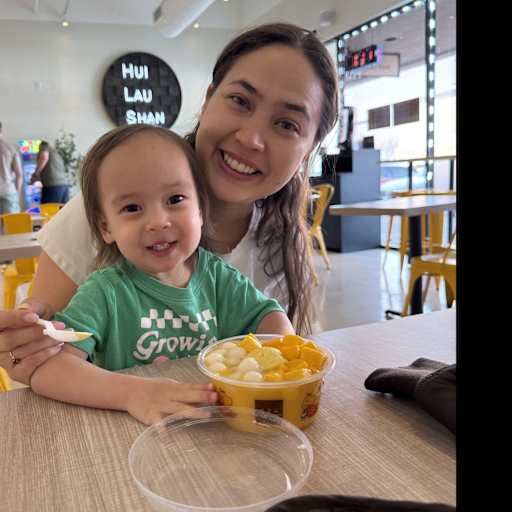 Profile image for pet sitters Brianna & Richard