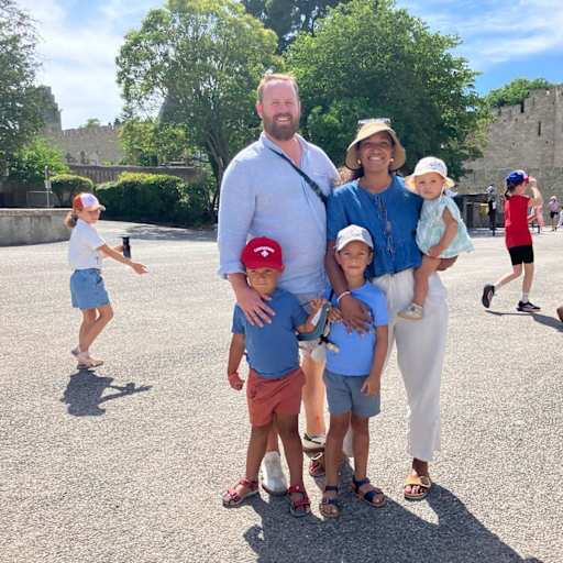 Profile image for pet sitters Sean & Larissa