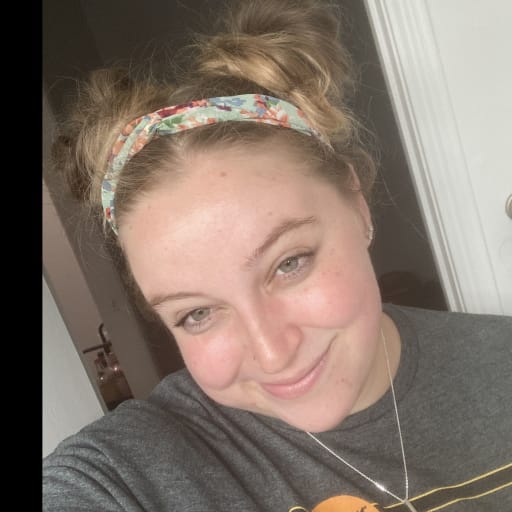 Profile image for pet sitter Emma