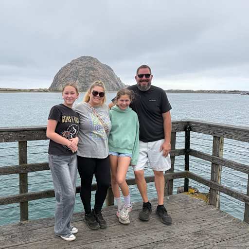 Profile image for pet sitters Lisa & Brett