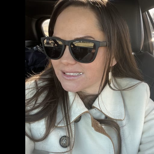 Profile image for pet sitter Kira