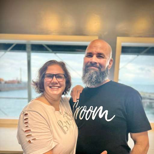 Profile image for pet sitters Jessica & Ryan 