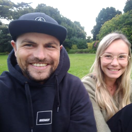 Profile image for pet sitters Laura & Stephan