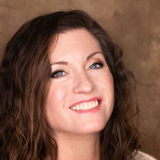 Profile image for pet sitter candace