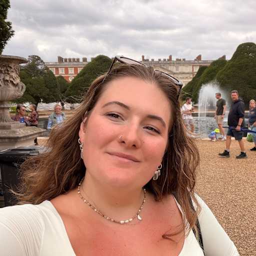 Profile image for pet sitter Jade
