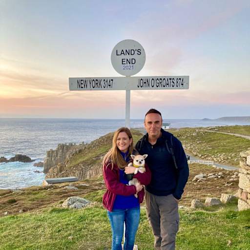 Profile image for pet sitters Lee & Laura
