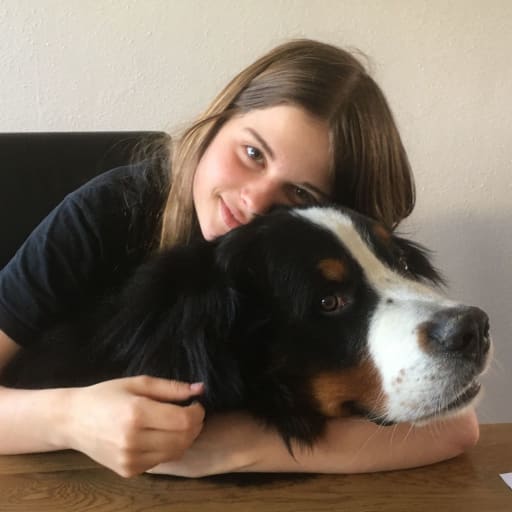 Profile image for pet sitter Frida