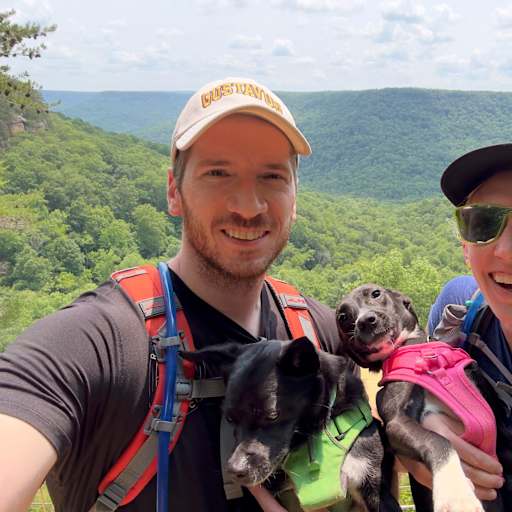 Profile image for pet sitters Cara & Grant