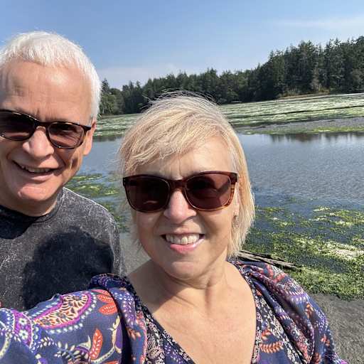 Profile image for pet sitters Bella & Larry