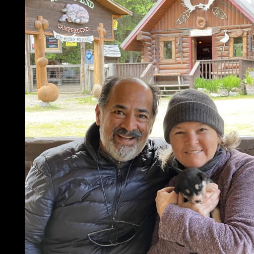 Profile image for pet sitters Kristin & Xavier