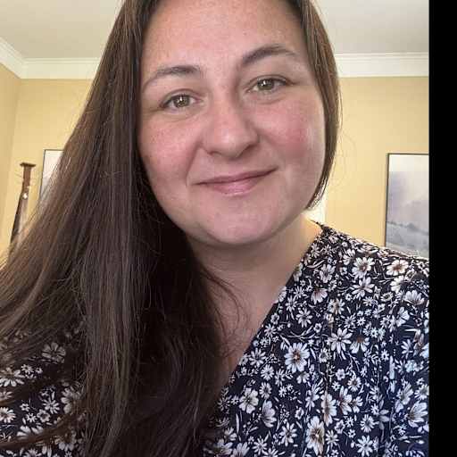 Profile image for pet sitter Shannon