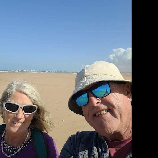 Profile image for pet sitters mandy & Kevin 
