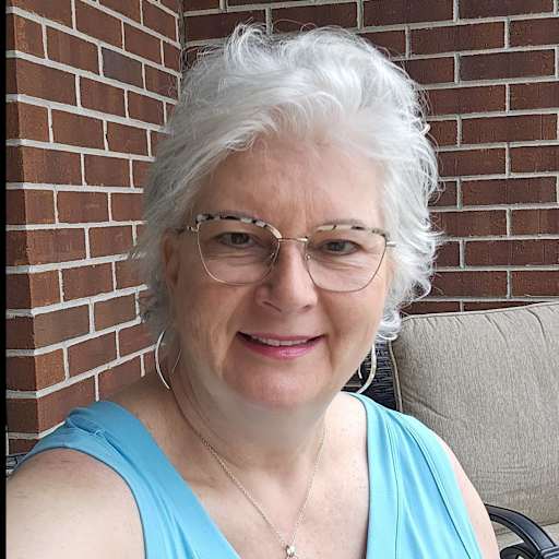 Profile image for pet sitter Julie