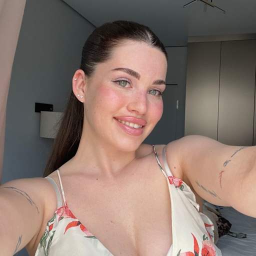 Profile image for pet sitter Liza