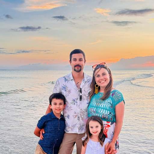 Profile image for pet sitters William & Jessica