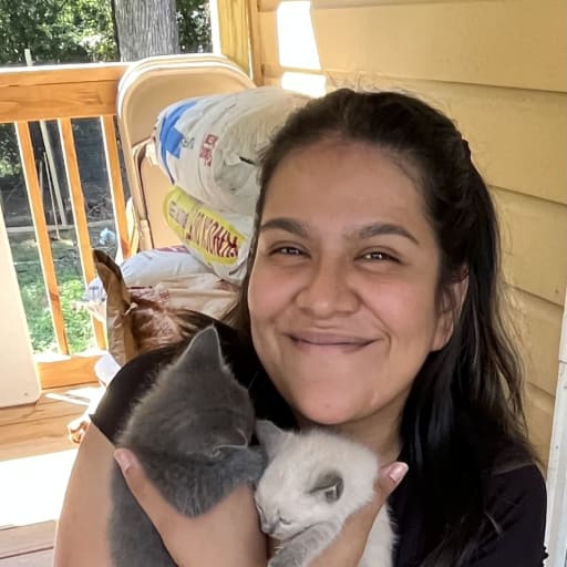 Profile image for pet sitter Ivette