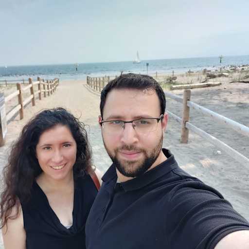Profile image for pet sitters May & Jonathan