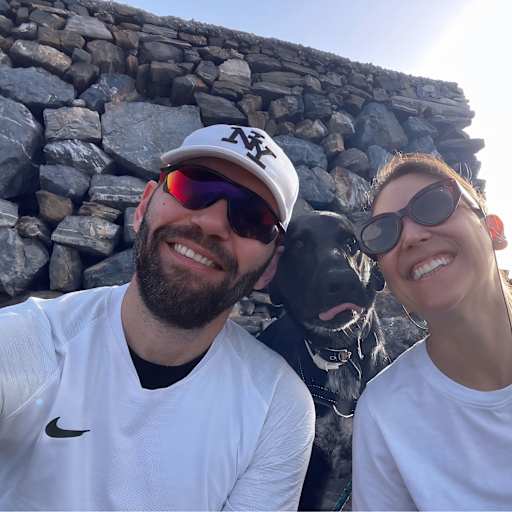 Profile image for pet sitters MARIANA & Alexandros