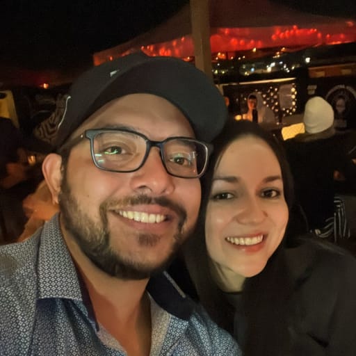 Profile image for pet sitters Carlos & Kristel 