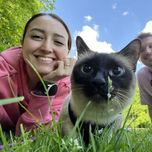 Profile image for pet sitters Eda & Zeki