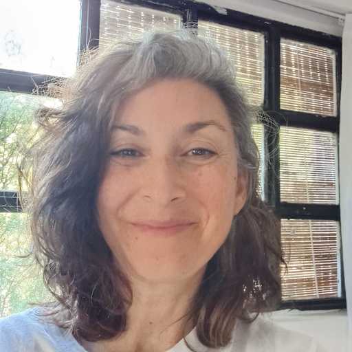 Profile image for pet sitter María