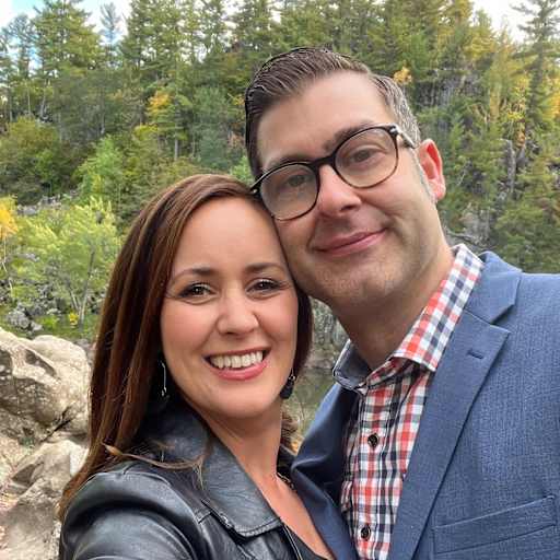 Profile image for pet sitters Erin & Paul