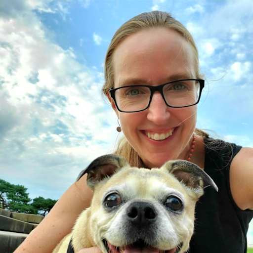 Profile image for pet sitter Lisa