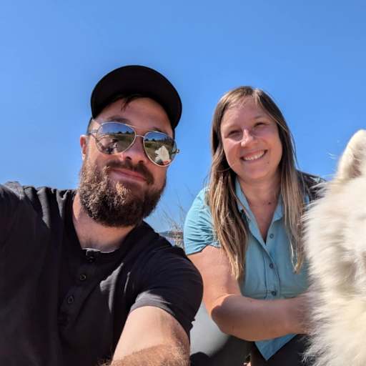 Profile image for pet sitters Yoni & Gabriel