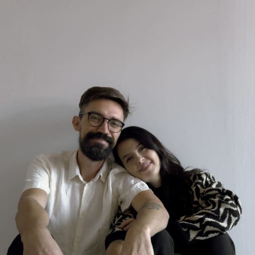 Profile image for pet sitters Mayara & Pedro