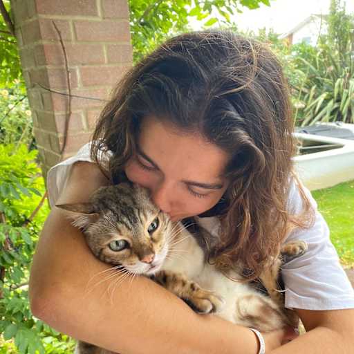 Profile image for pet sitter Beatriz