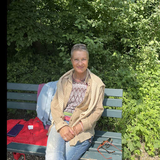 Profile image for pet sitter Suzanne