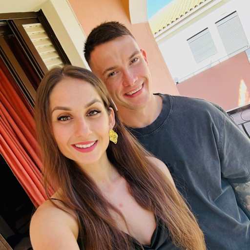 Profile image for pet sitters Miranda & Oscar