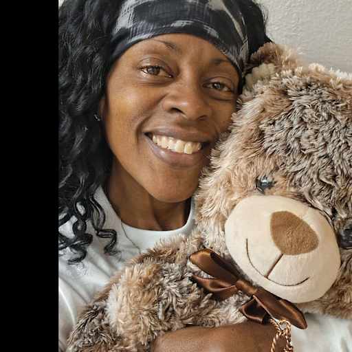 Profile image for pet sitter AhavaFelicidad