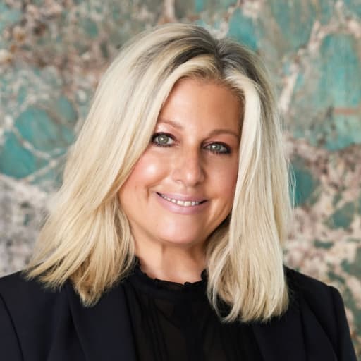 Profile image for pet sitter Caren