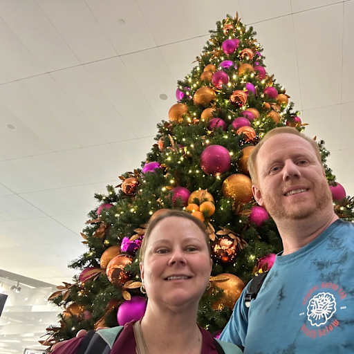 Profile image for pet sitters Bobbie & Steve
