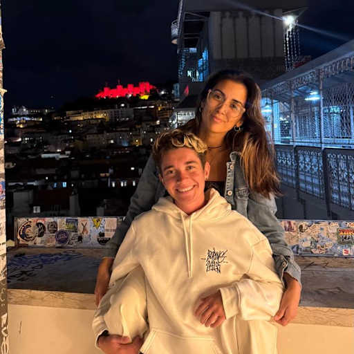 Profile image for pet sitters Alondra & Luca