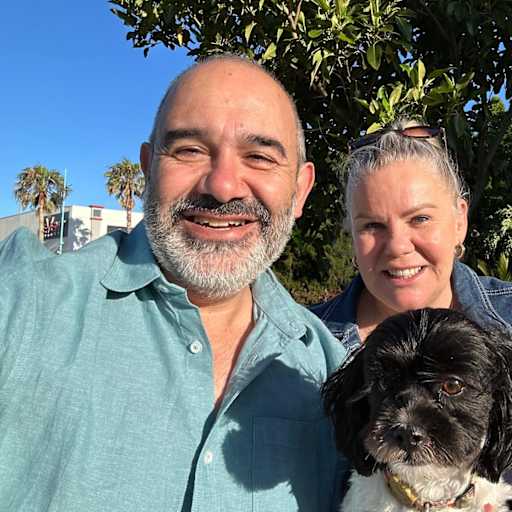 Profile image for pet sitters Ange & Tony
