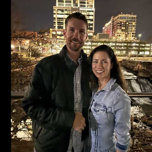 Profile image for pet sitters Allison & Trevor 