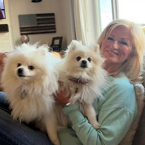 Profile image for pet sitters Lee Anne & Curt