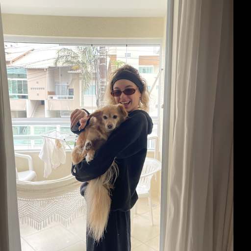 Profile image for pet sitter Luana