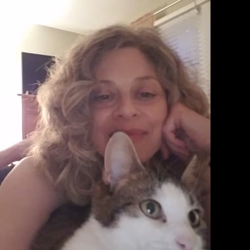Profile image for pet sitter Elizabeth