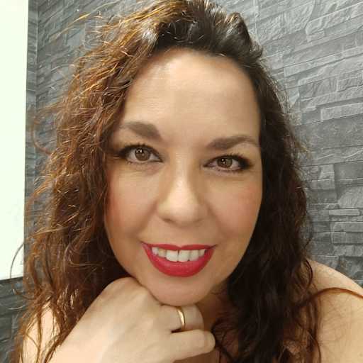 Profile image for pet sitters Patricia & Gabriel