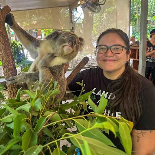 Profile image for pet sitter Yotakahron