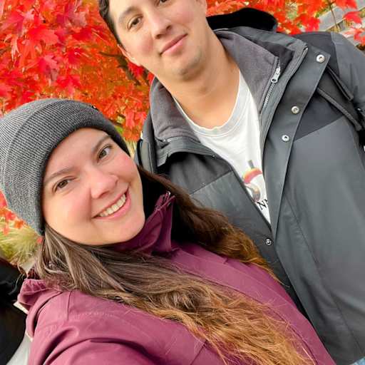 Profile image for pet sitters Noeli & Sergio